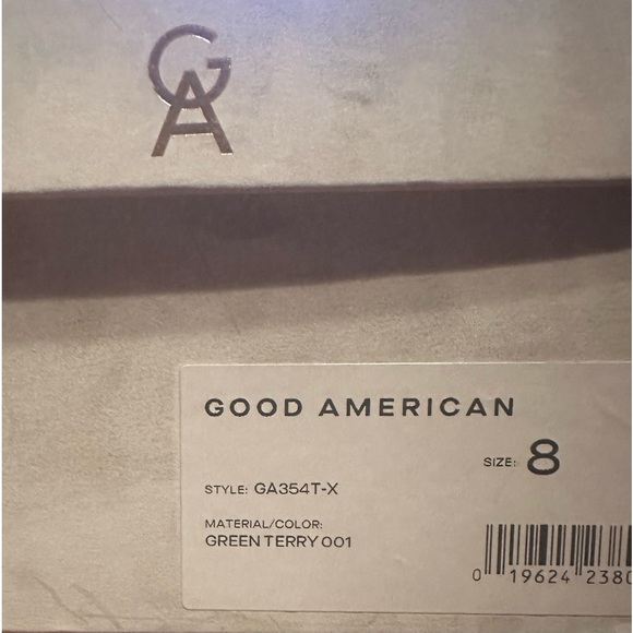 Good American Green Terry Cotton Heels 8 - Picture 9 of 11